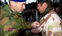 Hjemvendte ISAF soldater mottar medaljer